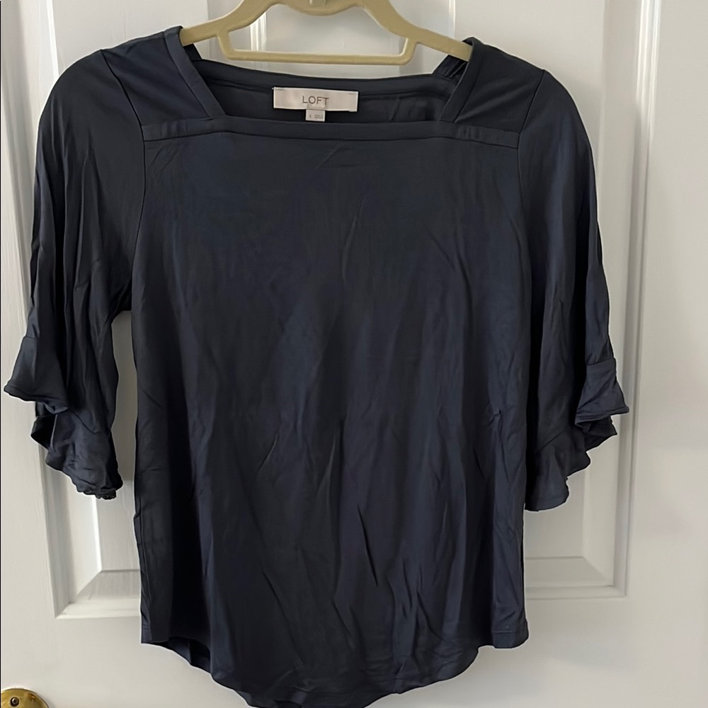 LOFT Women's Grey Top. Size S. NWT